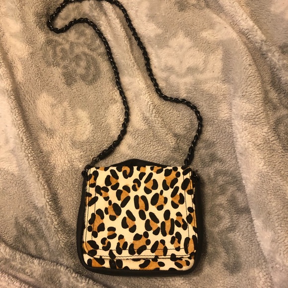 Leopard cross body bag - Picture 1 of 3